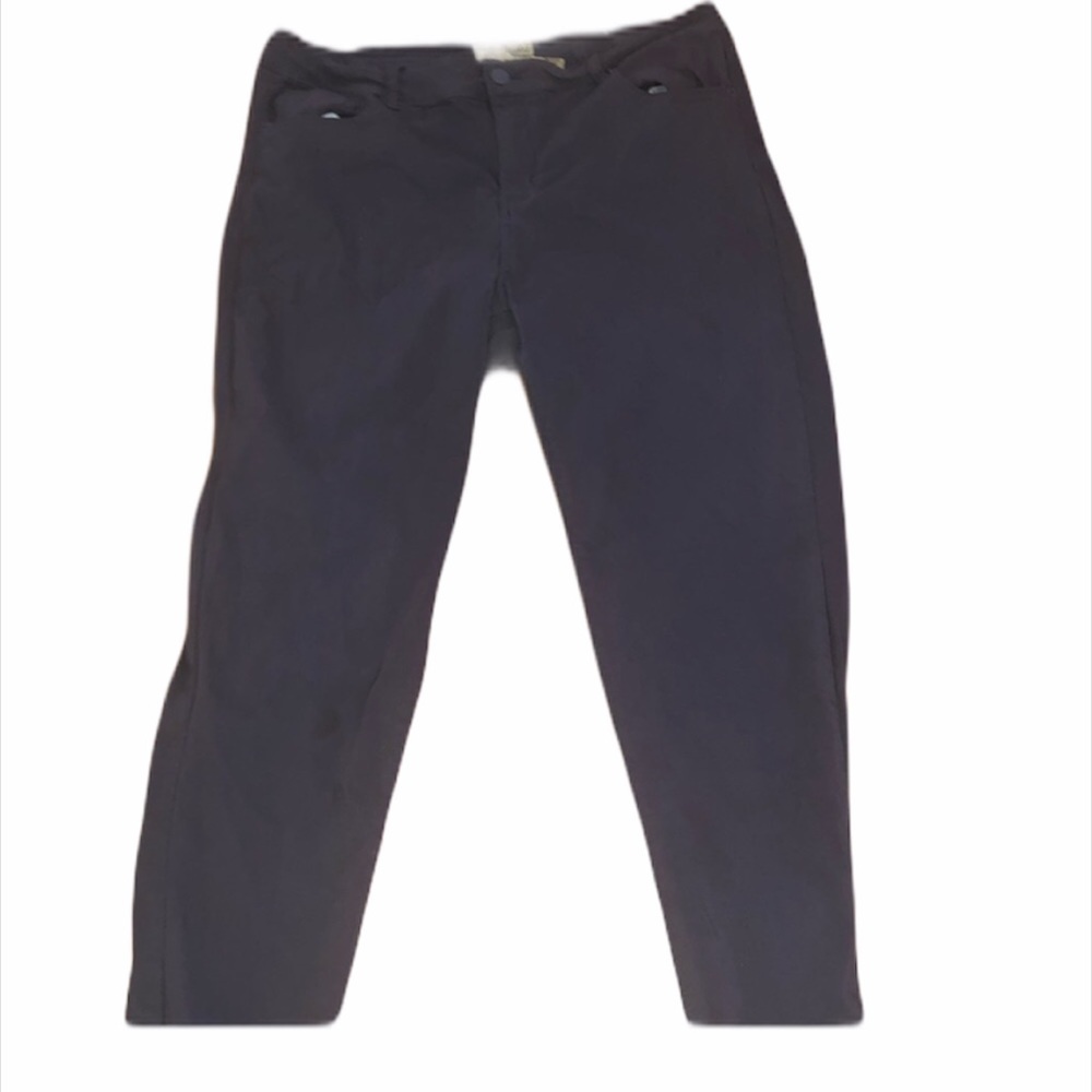 Pants - Picture 2 of 7